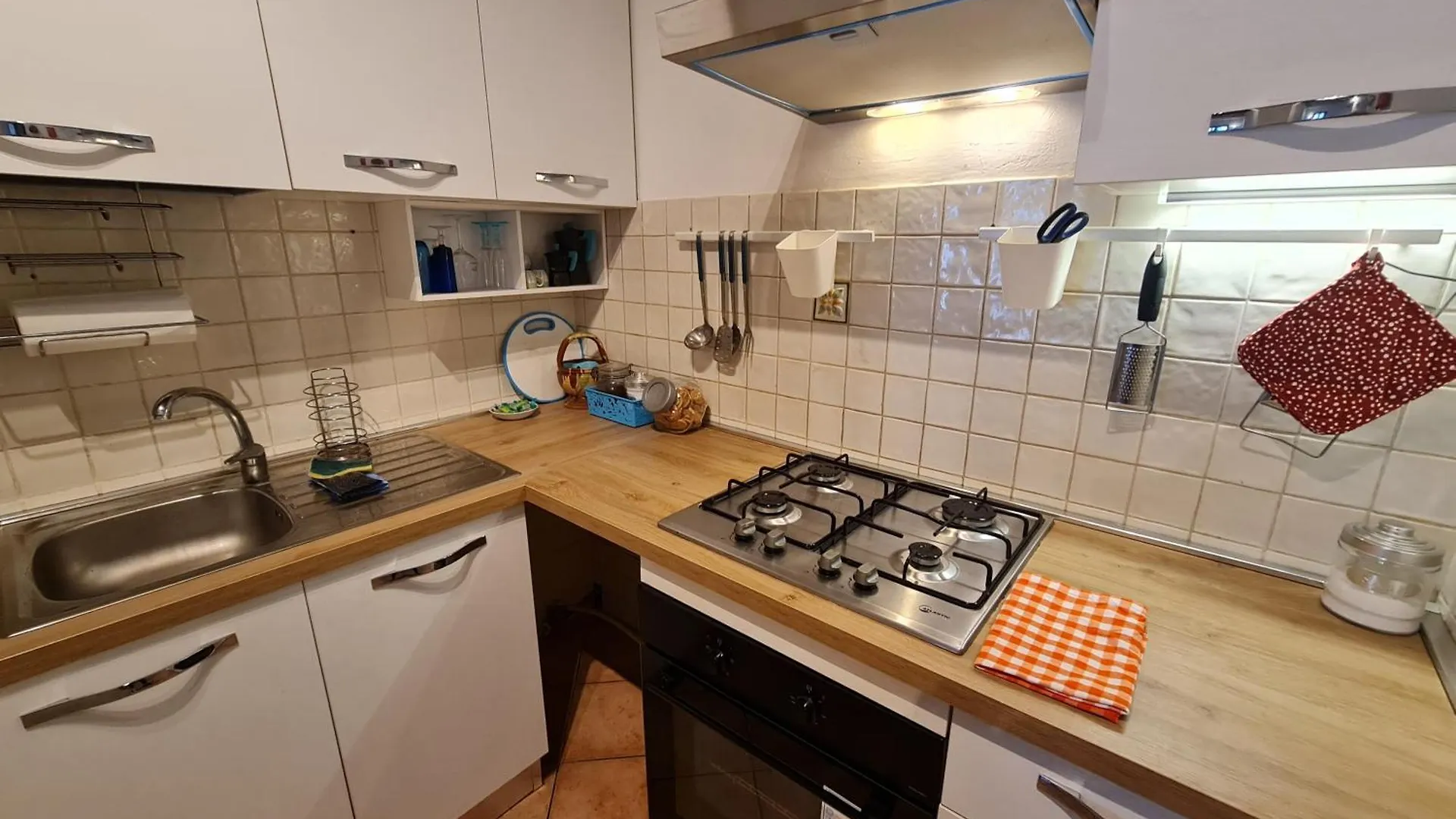 Exploring Tuscany Chiesina Uzzanese Apartment
